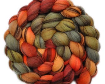 Handpainted roving - 21.5μ Merino wool spinning fiber - 4.1 ounces - Fresh Crab 1