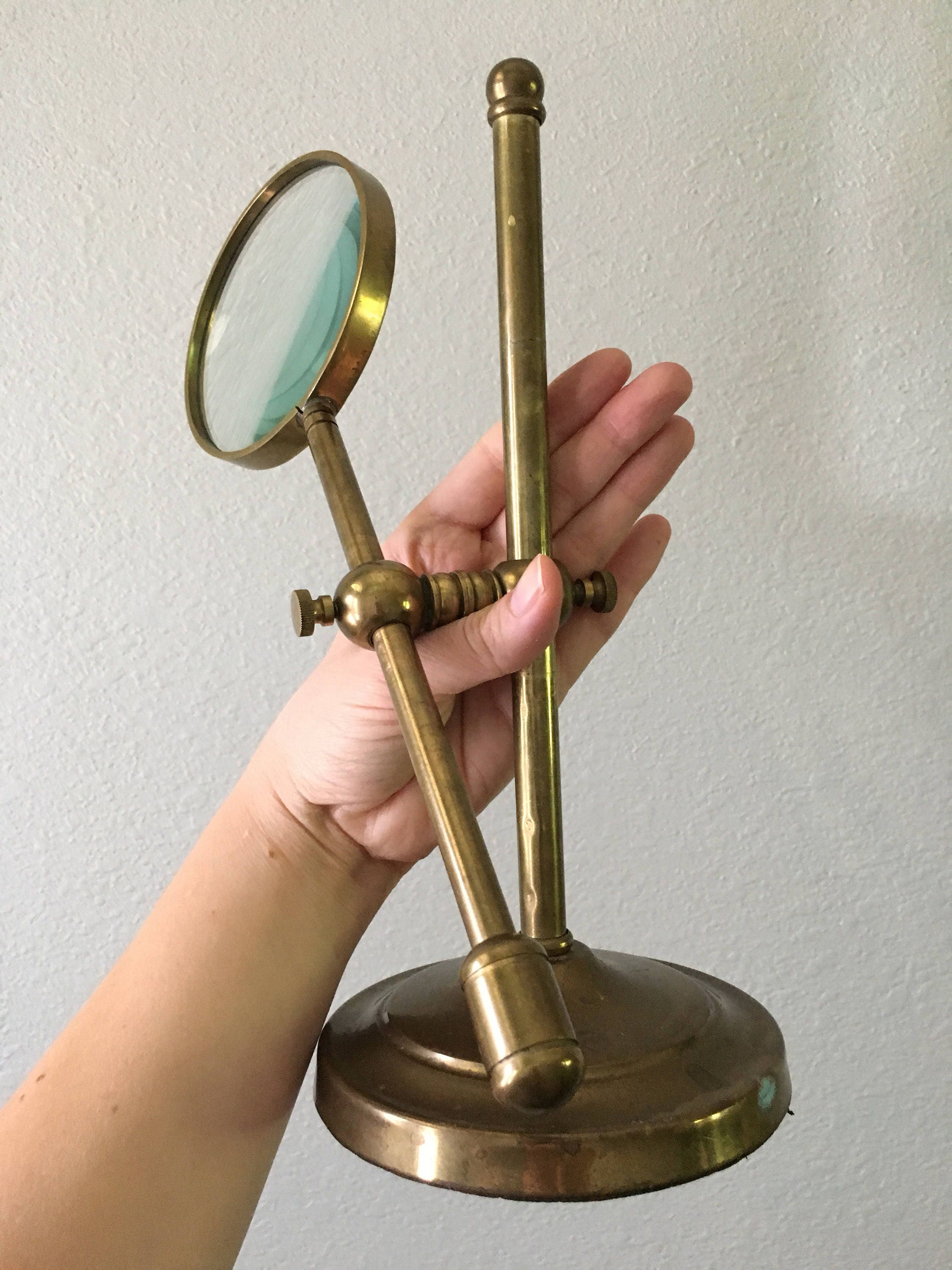 Vintage Magnifying Glass In Lovely Brass Metal / Pedestal Base