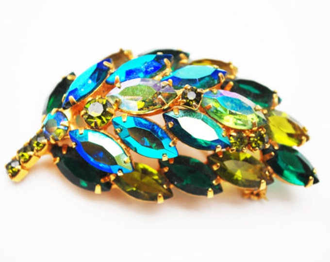 leaf Brooch D & E Juliana -open back Rhinestone - Green crystal domed pin