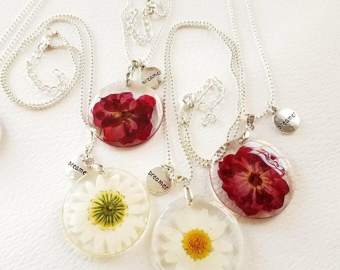 Dreamer Daisy Flower Fushia Transparent Resin Dried Flower Necklace Ball Chain Flower Pendant Mother's Day Gift Easter Girl Gift Gardener