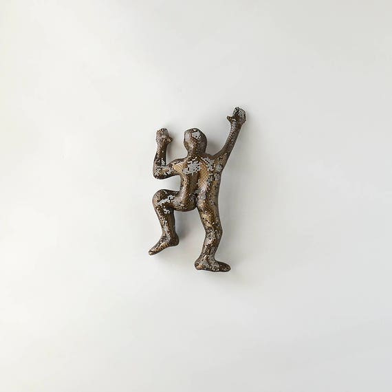 Climbing Man Wall Art mountain climber miniature climbing man wall hanging metal Climbing Man Wall Art mountain climber miniature climbing man wall hanging metal