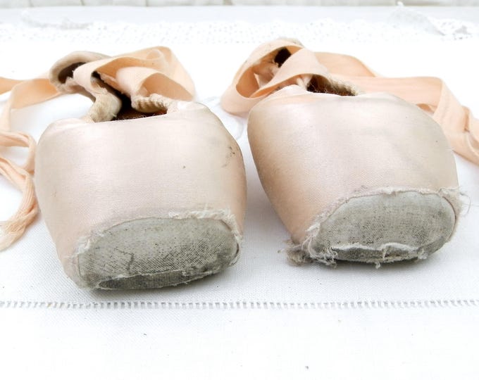 Vintage Pink Satin Girls Pointe Ballet Shoes with Ribbons, Worn Shabby Ballerina Costume Shoe by Bloch Size 4 with Leather Sole