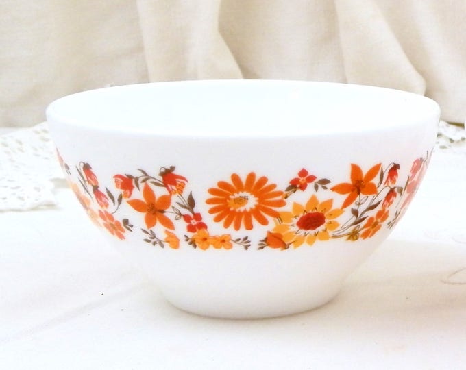 2 Vintage White Milk Glass French Coffee Bowls. Pair Arcopal Bowl with Orange Flower Pattern from France, 1960s / 1970s Retro Kitchenware 2 Vintage White Milk Glass French Coffee Bowls. Pair Arcopal Bowl with Orange Flower Pattern from France, 1960s / 1970s Retro Kitchenware