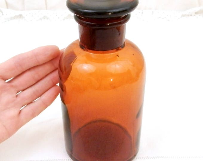 Large Vintage Brown Amber Glass Apothecary Chemist Bottle with Large Glass Stopper, 610 CL / 1.28 Pint
