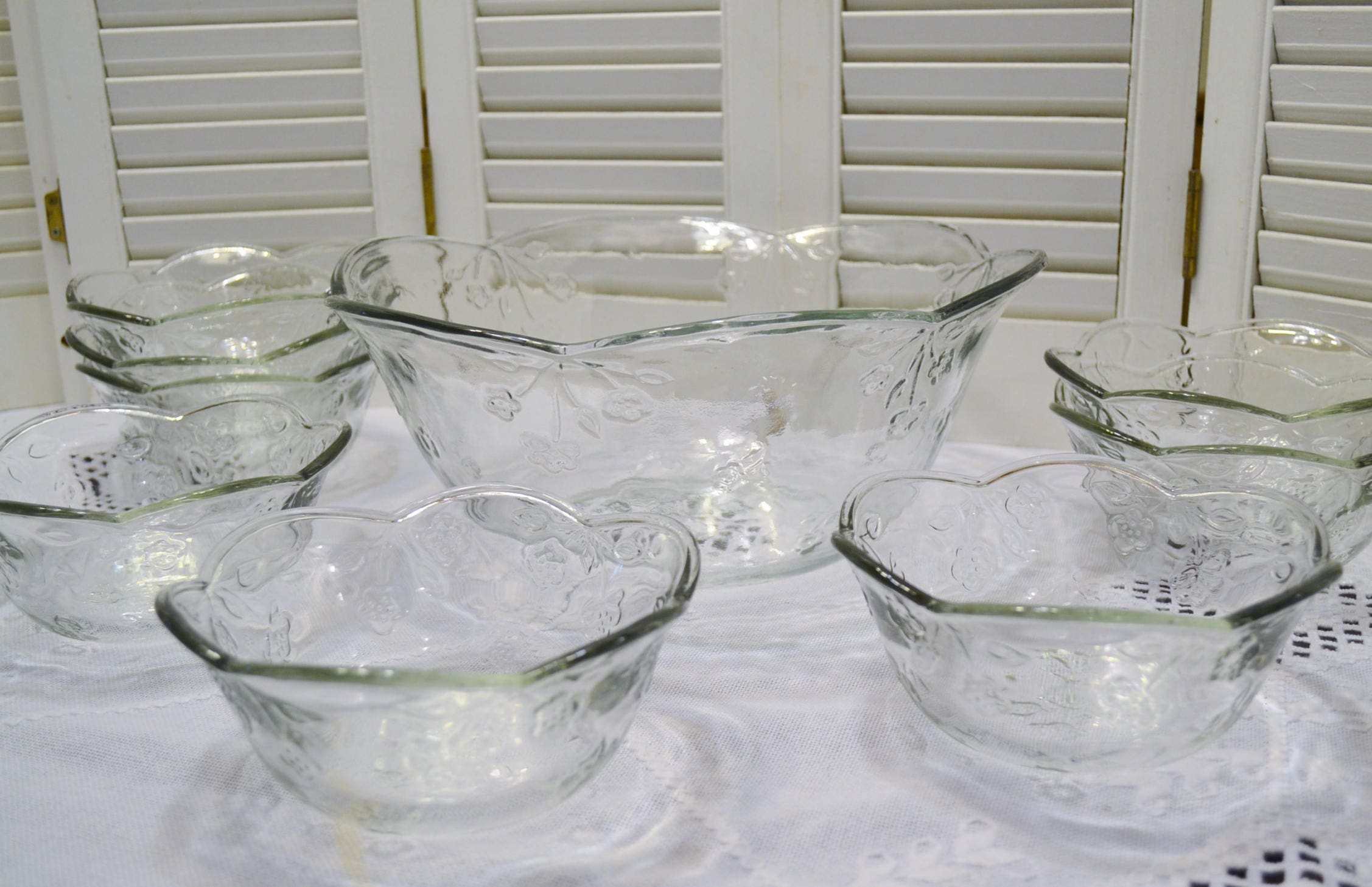 Vintage Anchor Hocking Savannah Salad Bowl Set Floral Clear