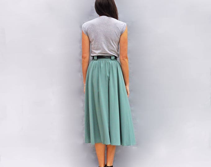 Long Green Skirt, Full Green Skirt, Green Maxi Skirt, High Waisted Skirt, Vintage Full Skirt, Casual Skirt, Skirt With Pockets, Belted Skirt