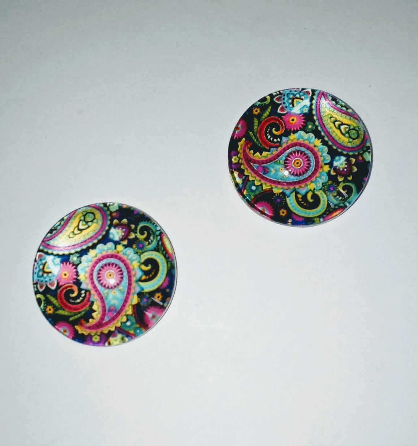 X 1 colorful Cabochon. 20mm