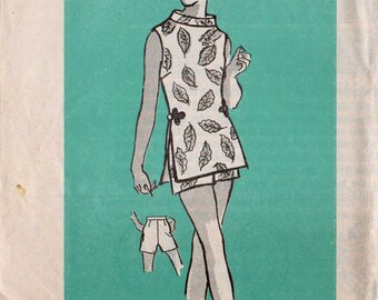 1960s Top and Shorts Outfit Vintage Shorts Pattern MAIL ORDER 4844 bust 34" Standing Collar Sleeveless Top Side Slits Back Zipper Shorts