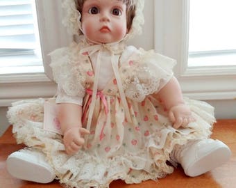 Vintage Legacy Peanut Girl Doll 1988 by Terri Dehetre