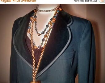 ON SALE Mens Vintage 1980s Green Tuxedo Jacket - Velvet Lapels – Unisex - Boyfriend Jacket for Women