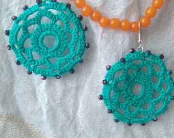 Crochet earrings with mezzocristalli-crochet Earrings with fire-polish beads