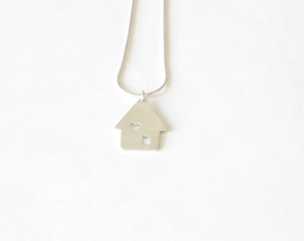 Tiny house necklace in sterling silver-Handmade silver home pendant-Everyday jewelry-Housewarming gift-Gift for her