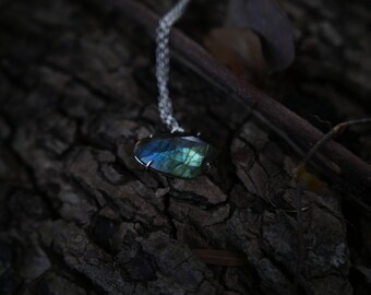 •LINKED• labradorite + oxidized silver necklace (ADJ to 19