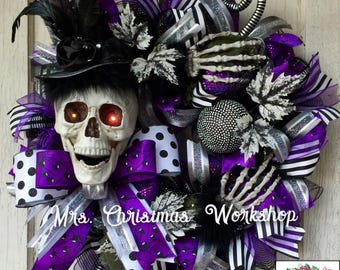 Skull wreath Halloween wreath, skeleton wreath deco mesh wreath