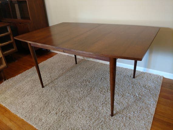 Mid Century Broyhill Sculptra Dining Table Expandable to 84
