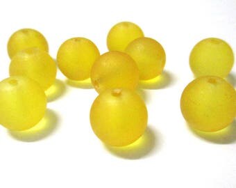 10 Frosted Yellow glass beads 12mm (N-42)