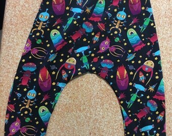 Size 4T Harem Pants; Comfortable Lounge Pants; Aliens