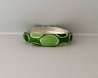 1980's Green Enamel Hinged Bangle Bracelet