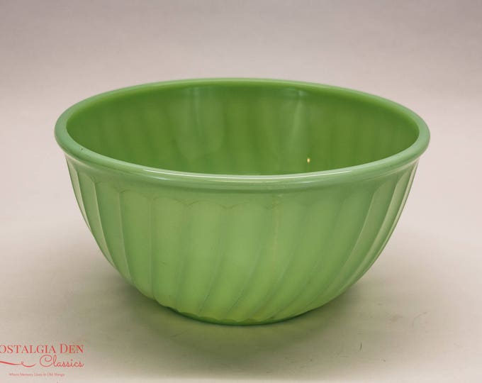 Vintage Fire King | Swirl Jade-Ite Shell | 9'' Mixing Bowl | Retro Kitchenware