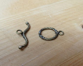 Oval toggle clasp 19 x 12 mm bronze