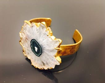 Amethyst Stalactite Flower Bracelet 5 Micron of Hammered Gold Statement Cuff Unique Gemstone Slice Healing Crystal Chic Birthday Gift Pride