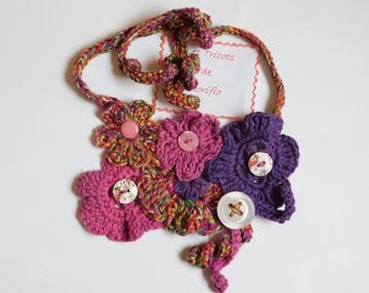 Original necklace in pink and purple cotton and buttons