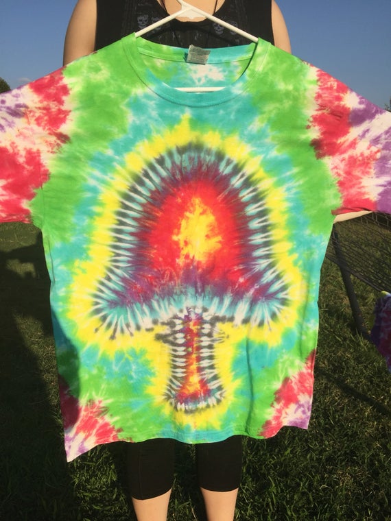 mushroom tie dye shirt diy