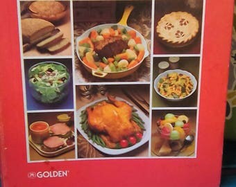 Vintage Betty Crocker's Cookbook Hardback 1983 Golden Press New York