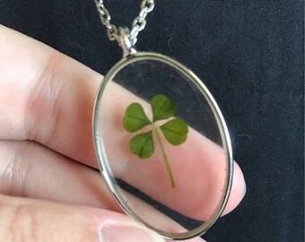 Dainty four leaf clover necklace