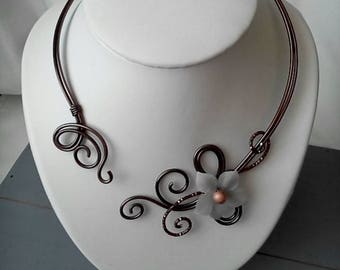 Necklace chocolate brown aluminum wire