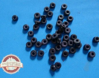 95 ethnic black 2x4mm rondelle beads