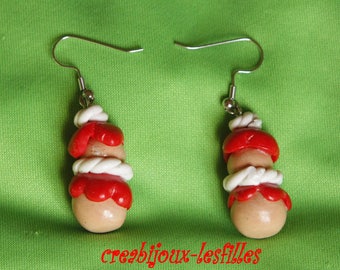 Fimo•.boucles •religieuse •rouge.•creme Strawberry earrings, cadeaux•bijoux•noel•kawaii