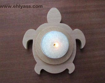 TURTLE candle holder made of beech wood (fretwork)