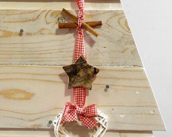 Christmas decoration with natural elements