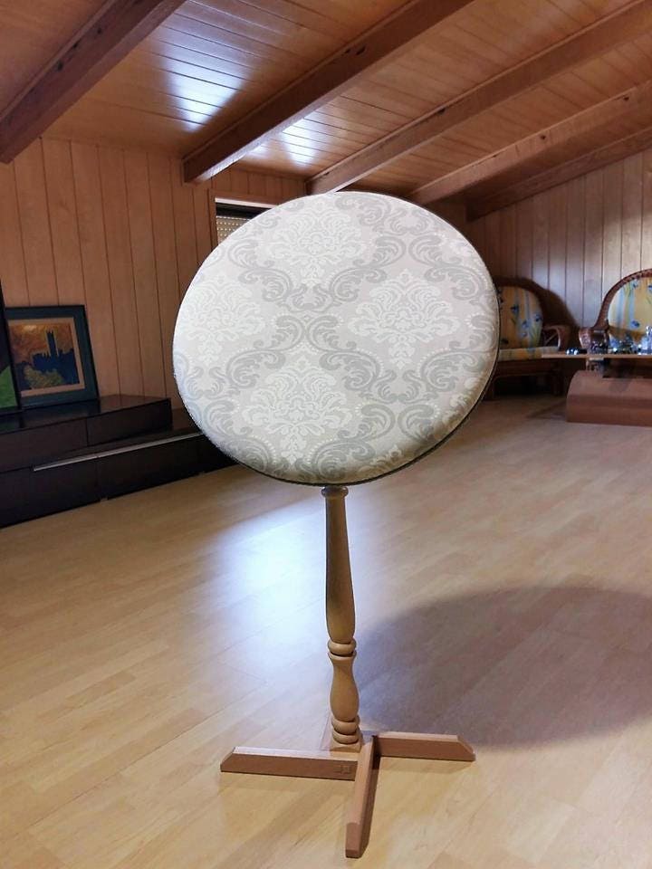 Bobbin Lace Pillow Stand and Round Cushion