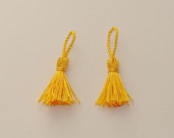 2 PomPoms decoration 4.5 - 5 cm yellow tassels