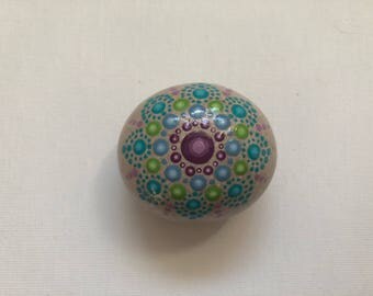 Mandala rock | Etsy
