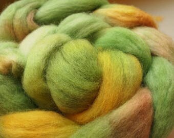 Handdyed Roving Wool Spinning Felting 3.1oz Corriedale Cross Handspinning Felting Fiber Aspenmoonarts D4 Yellow Green Orange