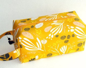 Bigger Boxy Bag Knitting Project Bag - Morning Walk