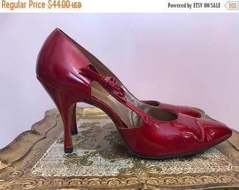 1950s heels johansen shoes red heels vintage shoes size 7 1/2 classic heels pin up shoes rockabilly shoes red shoes patent leather shoes