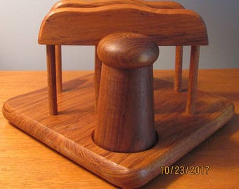 Vintage Teakwood Napkin Holder with Salt and Pepper Shakers. # NH-49. Goodwood Blonde Teak from Thailand. Julie Pomerantz. Still Boxed.