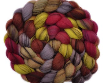 Handpainted roving - 21.5μ Merino wool spinning fiber - 4.1 ounces - Scarborough Fair 1