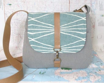 Colorado. Crossbody messenger bag - Southwestern purse - Tribal - Geometric - Vegan purse - Travel bag- Gray - Mint - Medium - Ready to ship