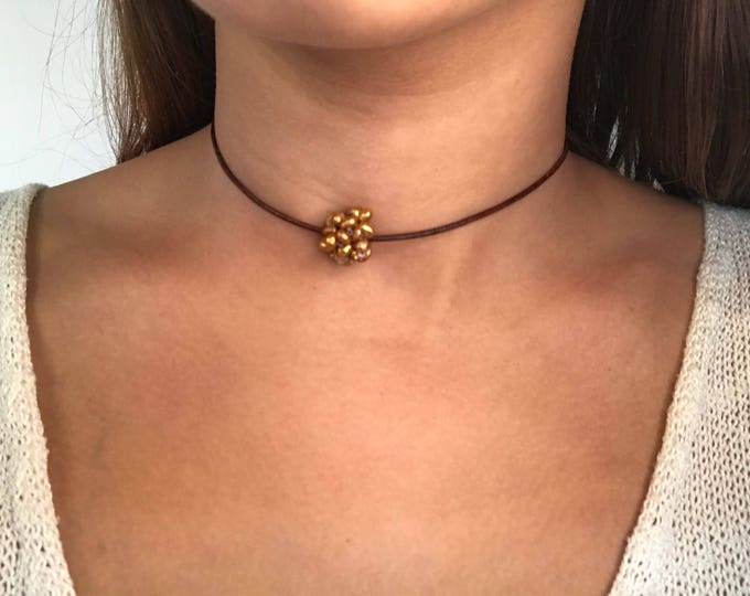 Dainty Choker, choker necklace, pearl choker, leather cord Choker, boho choker, grey choker, Choker for Women, pearl leather Choker