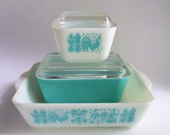 Vintage Turquoise Pyrex Amish Butterprint Set of 3 Aqua Refrigerator Casserole Dishes Glass Lids