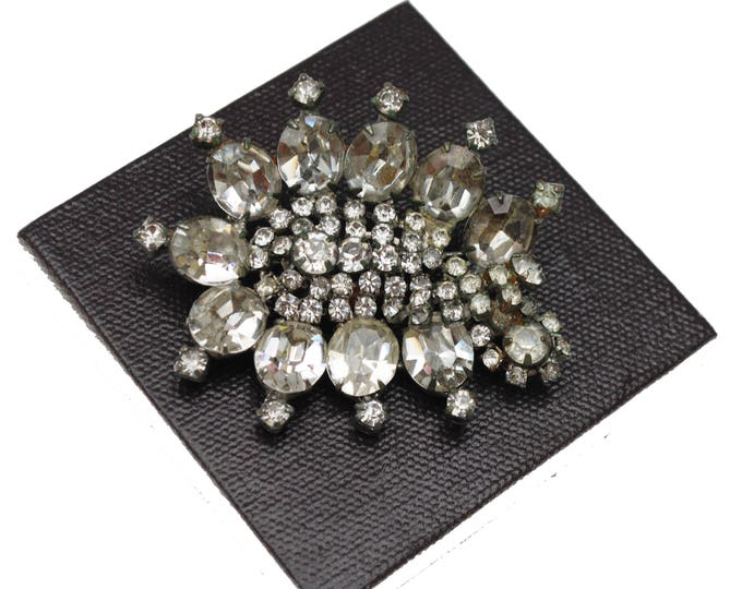 Rhinestone Brooch - signed Kramer -Clear Ice Crystal - design silver setting - Mid Century - Large Pin