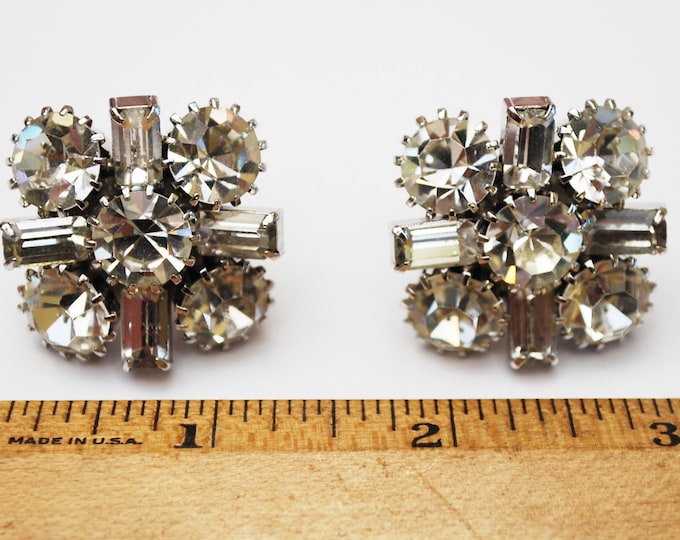 Large Rhinestone EArrings - Signed Castlecliff - Clear Crystal - Silver dog tooth prong - Screw Back earrings - Wedding bride