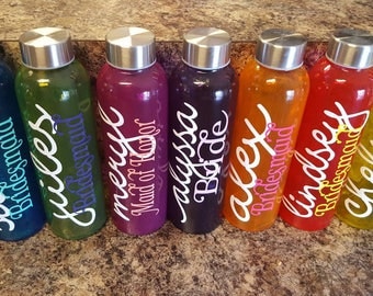 Wedding Personalized GLASS WATER BOTTLE - Choose your Color and Lettering - Bachelorette Glasses - Bridal Party Glasses