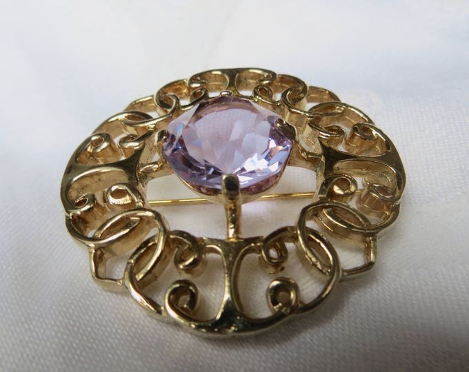 Art Glass Brooch, Gold Filigree, Lavender Center Stone, Purple Glass Pin, Vintage Jewelry