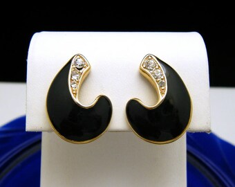 Vintage Trifari tm Black Enamel Rhinestone Earrings Gold Tone Clip Backs